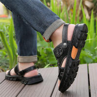 Zapatillas de hombre nuevas de verano con suela suave para papás de mediana edad y mayores, sandalias de playa de doble propósito para hombre - details 2
