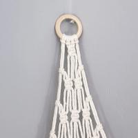 Hamaca de juguete de peluche bohemia, forma Triangular, cesta de almacenamiento de malla colgante, red de pared con borlas de algodón para dormitorio y sala de estar - details 2