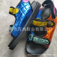 Plataforma para mujer New Beak Sandalias de estilo playero al aire libre coloridas de gran tamaño - details 7