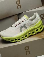 Zapatillas On Running Cloudmonster Frost Acacia - Blanco y Lima - details 3