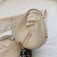 Bolso tote de moda para mujeres Bolso de lujo de medio cuarto Luna bolso de hombro de marca para damas Bolso de axila de cuero PU y monedero - details 6