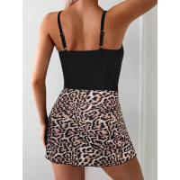 2025 nuevo traje de baño de falda de mujer de una pieza delgada y que cubre carne con estampado de moda europea y americana - details 8