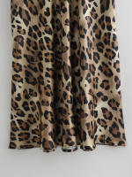 TRAFZA-Falda larga de satén con estampado de leopardo para mujer, faldas Midi de cintura alta, pliegues Vintage, ropa de calle informal, moda de verano - details 11