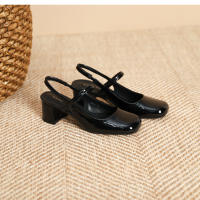 Zapatos de tacón cuadrado con tiras y charol con punta cuadrada - details 38