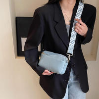 Bolso de mano de piel sintética para mujer, bolso de hombro tipo bandolera con cremallera y múltiples compartimentos para uso diario - details 5