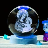 Luz nocturna de bola de cristal láser con grabado de amor sagrado - alimentada por USB, diseño de ángel brillante, ideal para decoración de dormitorio y sala de estar, bodas, Navidad, día de San Valentín - regalo elegante para amigos y familiares - details 2