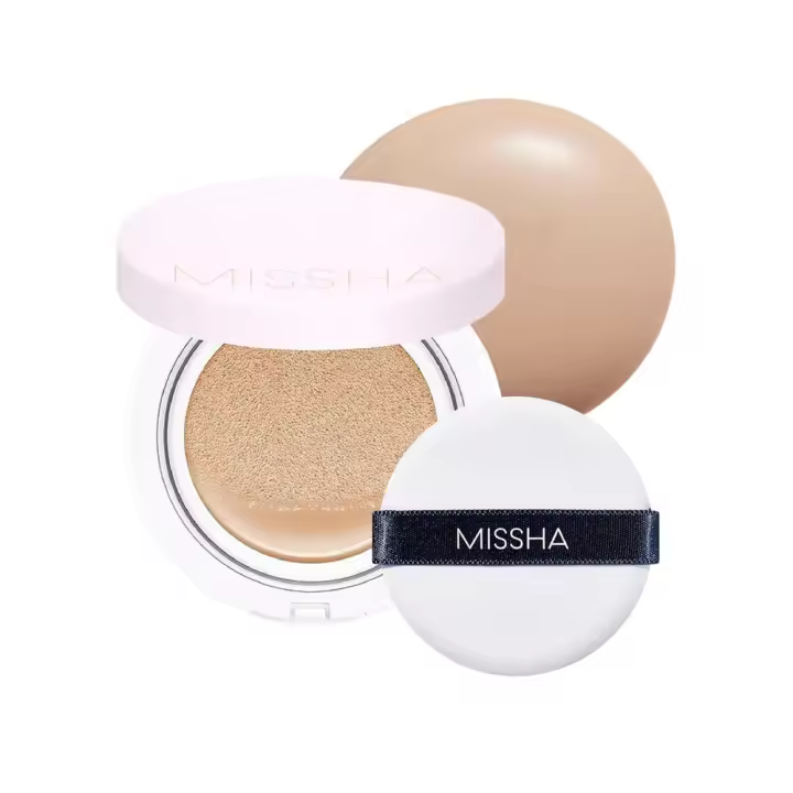 MISSHA Magic Cushion Foundation No.23 Natural Beige claro con tono de piel neutro: cobertura impecable, acabado húmedo, fácil - 1