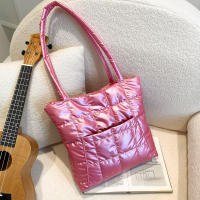 Bolso de mano acolchado de plumas para mujer, bolsa de hombro de gran capacidad, alta calidad, Color sólido, Invierno - details 24