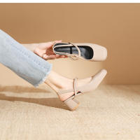 Zapatos de tacón cuadrado con tiras y charol con punta cuadrada - details 24
