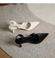 Sandalias huecas de aguja de nuevo estilo, zapatos de mujer de moda con una sola tira - details 16