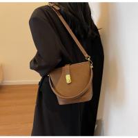Bolso de Mujer de Gran Capacidad Bolso Cuadrado Mate, Sentido de Alta Gama, Bolso Portátil para las Axilas - details 21