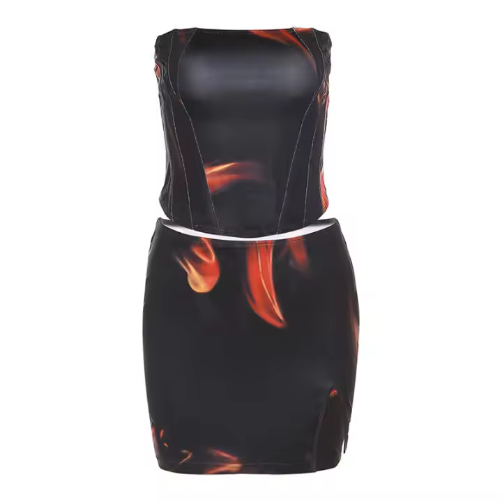 BUNO-Conjunto de dos piezas con estampado de fuego para mujer, chaleco sin mangas con pecho envuelto, minifalda con abertura en la cadera, ropa de calle informal - 1
