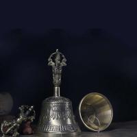 Tarro de Vra de Cobre Puro de Nepal Hecho a Mano Utensilios de Dharma de Estilo Brasso de Cinco Hebras Campana Decorativa para Puja - details 7