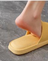 Pantuflas De Baño Para Mujer Verano 2023 Antideslizantes EVA Suela Suave Sandalias De Interior Plataforma Delgada Flip Flops Sin Plataforma - details 4