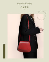 Nuevo bolso de mano marrón, bolso de sillín texturizado de alta gama para mujer, bolso cuadrado pequeño de mensajero retro de diseño de nicho versátil de moda. - details 1