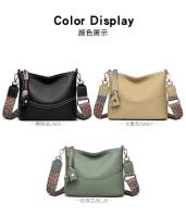 Bolso callejero de cuero genuino, bolso de mujer, bolso de piel de vaca de primera capa, nuevo estilo callejero, bolso de mensajero de hombro de moda versátil, suave de tres capas. - details 15