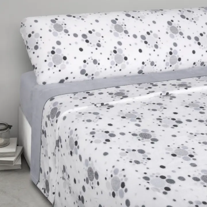 Juego de Sabanas Coralina, Térmica Aleatorio 100%Poliester Sabanas Bajo Costo, Modelo Aleatorio. Ropa de Cama de 3 Piezas Envió de forma Aleatoria. Extra Suave y Térmica - 1