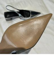 Impresionantes zapatos de tacón alto dorados con punta en punta de alta gama, nuevos zapatos de tacón - details 19