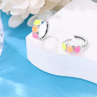 Aretes Redondos de Plata 925 Estilo Elegante para Mujeres con Piedra Principal de Zirconio y Diseño de Encanto Brillante Color en Oro - details 2