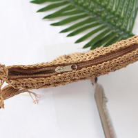 Bolso bandolera tejido para mujer con hombros suaves y cuerda de papel, beige/marrón claro, para fiestas y playa - details 1