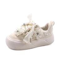 Zapatos casuales para niñas 2025 Zapatillas de deporte de princesa con flores de perlas y diamantes de imitación para niños - details 0