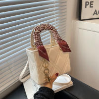 Bolso pequeño de moda para mujer, bolso de un solo hombro a la moda de verano, bandolera con costuras acolchadas, bolso versátil de princesa Diana 2025 - details 0