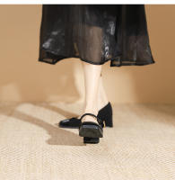 Zapatos sencillos estilo francés de tacón medio y punta cuadrada Merceditas - details 17