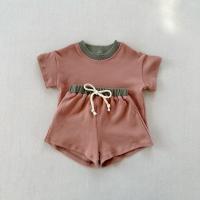 Conjunto de manga corta de color sólido para niños, conjunto de dos piezas de pantalones cortos de algodón sueltos para bebés - details 4
