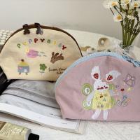 Bolsa de cosméticos con bordado de dibujos animados, bolsa de maquillaje de nailon con animales de tela, bolsa de almacenamiento portátil ligera para el cuidado de la piel, almacenamiento de lápiz labial - details 3