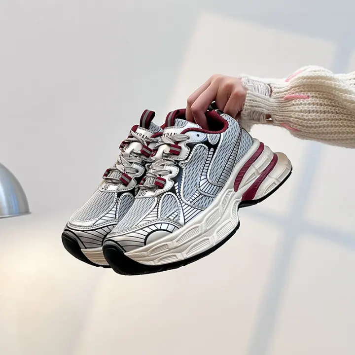Zapatillas de Malla Estilo Coreano para Mujer Primavera 2025 Deportivas de Estudiante Transpirables para Altura Aumentada - 1