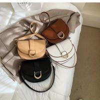 Bolso bandolera elegante para mujer - Bolso de hombro versátil con herrajes en tono dorado, cierre de cremallera y forro de poliéster, marrón/negro, perfecto para ocasiones informales o formales, bolso bandolera, accesorio de moda, bolso elegante, acabado - details 3