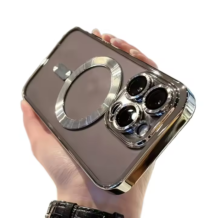 Funda de teléfono con absorción magnética electrochapada de alta calidad, compatible con Magsafe, carga inalámbrica, protección a prueba de golpes y material transparente de TPU para iPhone - Incluye protector de película para lentes - 1
