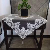Mantel fino con borlas bordadas cuadradas europeas de 85cm, manteles pequeños para salas de estar, balcones, bodas y Navidad - details 1