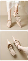 Sandalias de verano para mujer con tacón grueso, punta puntiaguda y remaches en color nude. - details 2