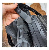 Nuevo bolso de cesta de verduras con diamantes geométricos, bolso de cubo de color de contraste de moda, bolso versátil para mujer. - details 15
