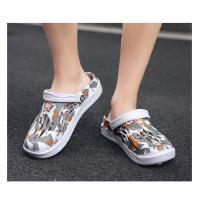 Sandalias ligeras de EVA para hombre, zapatos informales con agujeros, zuecos para amantes del jardín en casa, zapatillas planas de playa al aire libre, talla grande 49 - details 33