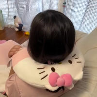 1pc Una linda almohada de peluche en forma de U de Hello Kitty - Suave, adecuada para viajes, descanso de oficina, siesta familiar, Navidad, Día de San Valentín, Día de Acción de Gracias, regalo de cumpleaños para novia - details 2
