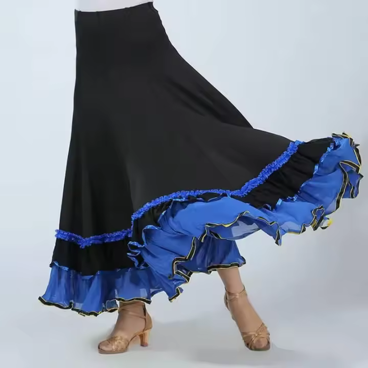 Vestido Flamenco para Mujer Estilo Clásico de Baile Gitano, Oscilantes Faldas, Toro, Salón de Baile, Actuación - 1