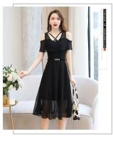 Vestido de gasa para mujer, novedad de verano, falda de hada ajustada de longitud media con cintura ajustada y hombros descubiertos - details 13
