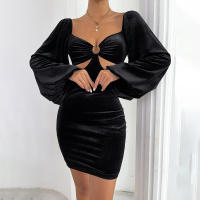 Mujer con anillo hueco cintura delgada temperamento, manga de burbuja, vestido de terciopelo - details 4