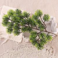 Pino de plástico, ramas verdes realistas, 34 centímetros, utilizado para fiestas, bodas, hogares, habitaciones, adornos navideños, - details 11