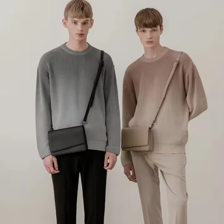 Nueva bolsa de mensajero simple, pequeña y cuadrada para hombres, bolsa de sobre de color sólido, bandolera para hombres y mujeres. - 1