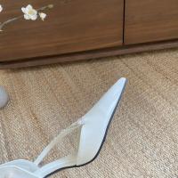 Tacones altos nuevo diseño de nicho temperamento pies no cansados ​​diamantes de imitación blanco stiletto zapatos de boda hueco sandalias - details 31