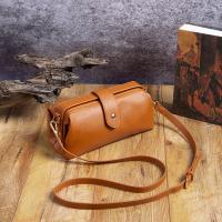 2025 nuevas mujeres retro bolso de cuero de la PU clip bolso casual mini bolso de mensajero - details 6