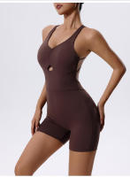 Conjunto de tres piezas para mujer, con mono de entrenamiento ajustado y pantalón corto sin mangas para correr, de secado rápido - details 11
