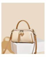 Bolso Tote de Gran Capacidad para Mujer - Herrajes Elegantes en Tono Dorado y Diseño Beige/Negro, Cierre de Cremallera, Correa Desmontable en Tono Dorado, Forro - Bolso Versátil para el Trabajo, Viajes y Uso Diario, Bolso Estructurado y Espacioso - details 0