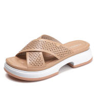 Sandalia zapatillas de suela gruesa con diamantes de imitación para mujer, ropa de verano, nuevo estilo 2025, bizcocho, sensación de pisar caca, - details 2