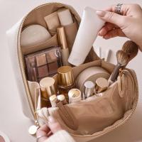 Maquillaje cosmético grande con diseño de bolsa de noche para cosméticos - details 1