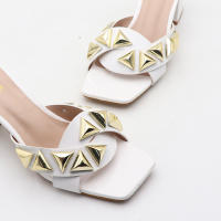 Correade una sola pieza con puntera abierta y tacón grueso y sandalias y pantuflas exteriores sencillas y versátiles para mujer. - details 13