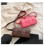 Bolso Cruzado de Moda para Mujer 2025 Bolso de Pecho Tejido en Rosa Nicho Bolso Cruzado para Mujer - details 5